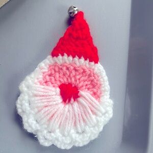 Vintage Santa Yarn ornament